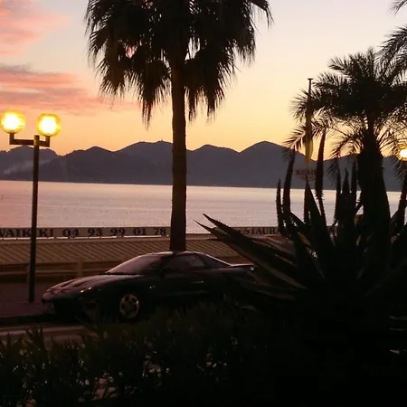Plage Du Midi Cannes Exterior photo