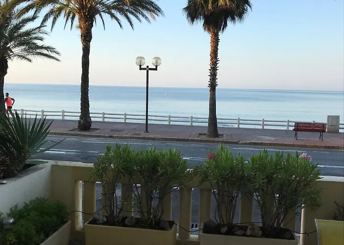 Plage Du Midi
