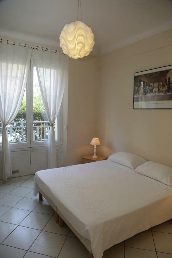 Du Midi Appartement Cannes